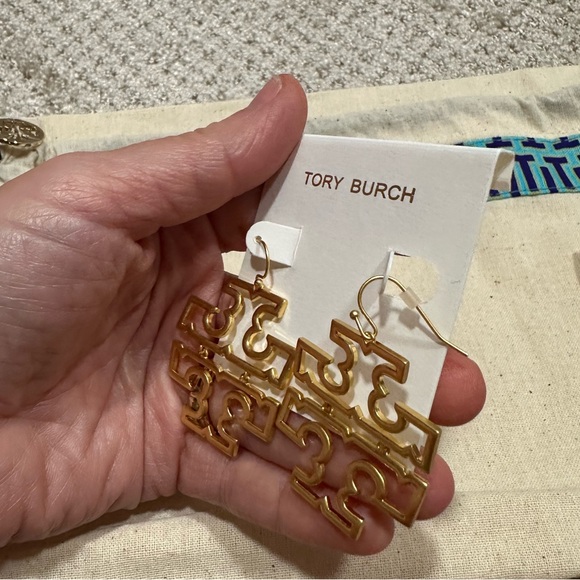 Tory Burch Britten Logo Earrings - Picture 6 of 6